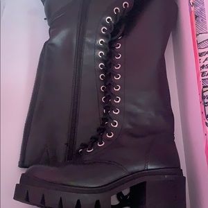 boots with box negotiable